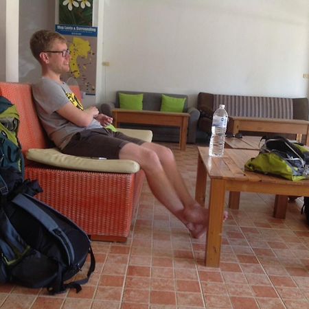 Fan Dee Hostel Koh Lanta Exterior photo