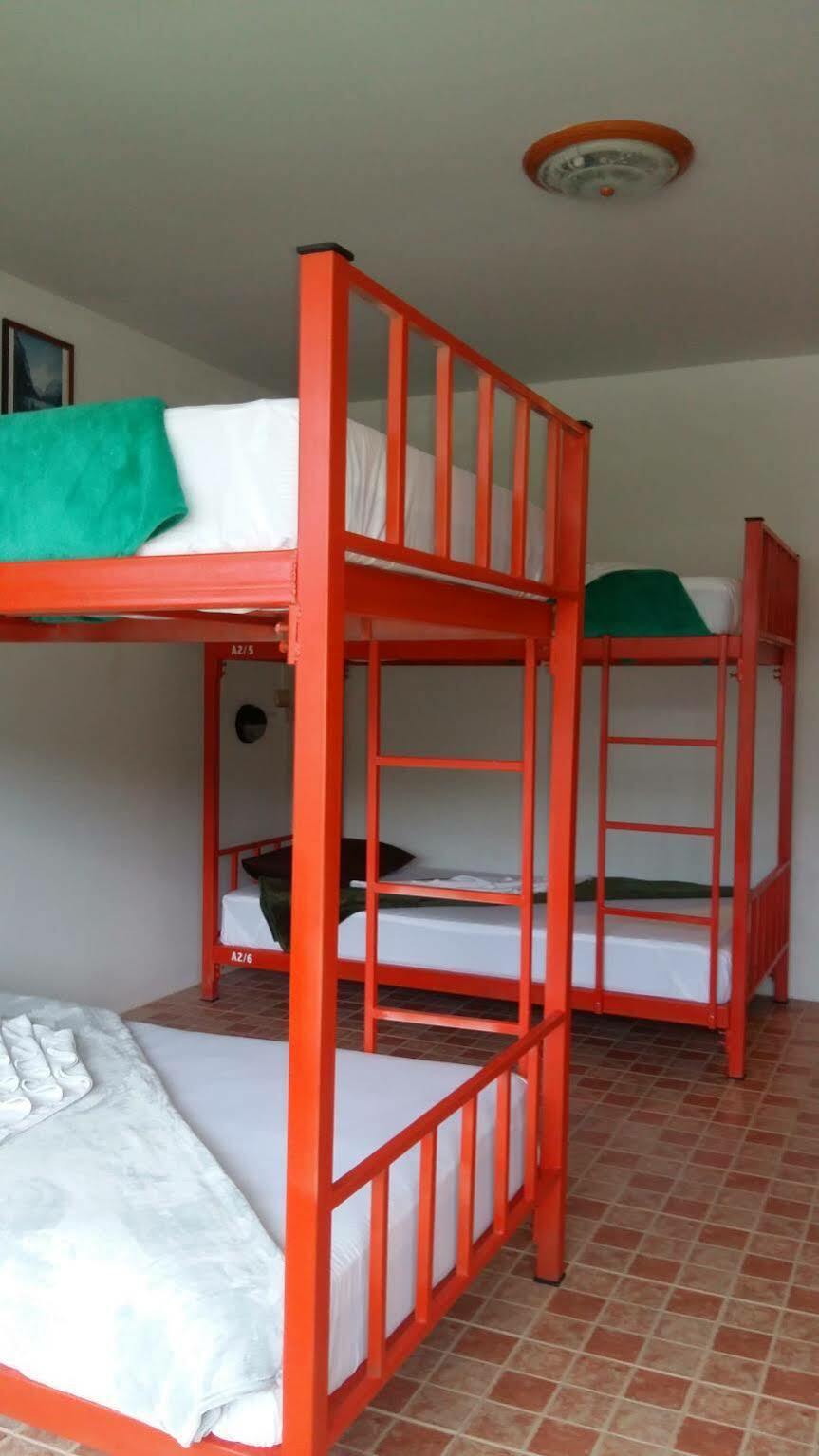 Fan Dee Hostel Koh Lanta Exterior photo